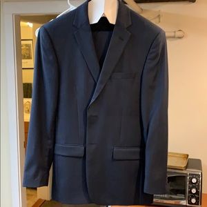 Jos A Bank Navy Slim Fit Suit 40R